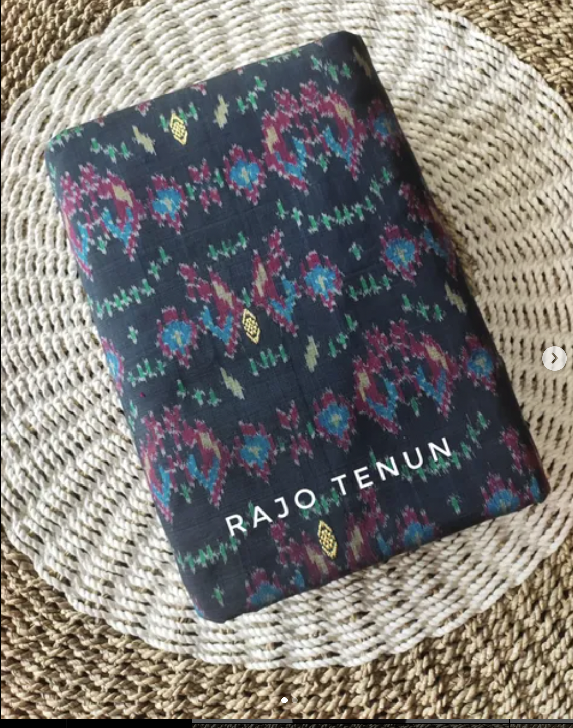 Kain Blongket Warna Warni